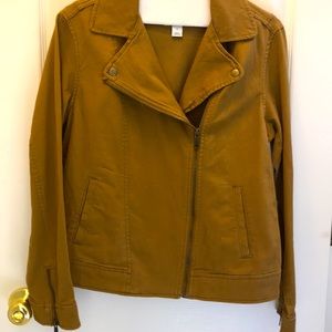 Ladies jacket— NWOT.